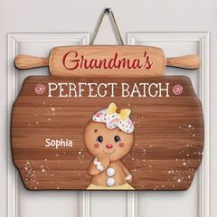 Grandma's Perfect Batch – personalisiertes individuelles Türschild – Weihnachtsgeschenk für Oma, Familienmitglieder