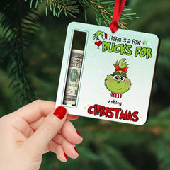 Hier ist ein paar Dollar für Weihnachten, Geschenk für die Familie, personalisiertes Holzornament, grünes Monsterornament, Weihnachtsgeschenk