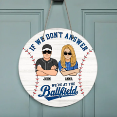 Personalisiertes Baseball-Familien-Holzschild – Geschenkidee für Baseball-Liebhaber/Familie mit bis zu 2 Kindern – Wenn wir nicht antworten, sind wir auf dem Ballfeld